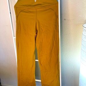 NWOT Free People  Beige Activewear/ yoga pants